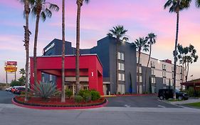 Best Western Plus Commerce Hotel