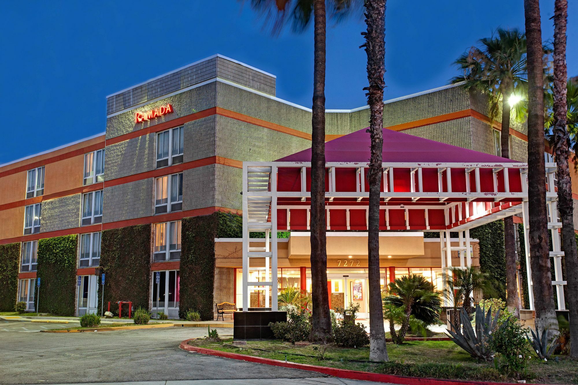 Best Western Plus Commerce Hotel Los Angeles Esterno foto